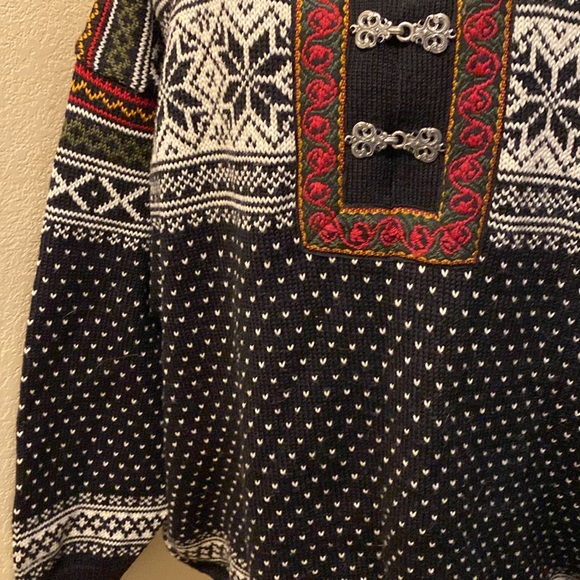 Black and White Norwegian Wool Sweater - Picture 4 of 6